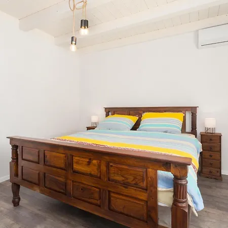 Rosa Kringa بيت للعطل *